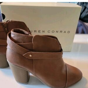 Lauren Conrad Ankle Booties  Shoes BonBon Cognac Brown Modern Block Heel 8.5